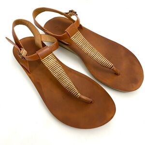 Isabella Brown Thong Sandals Ankle Strap Size 7 Womens Flat Buckle